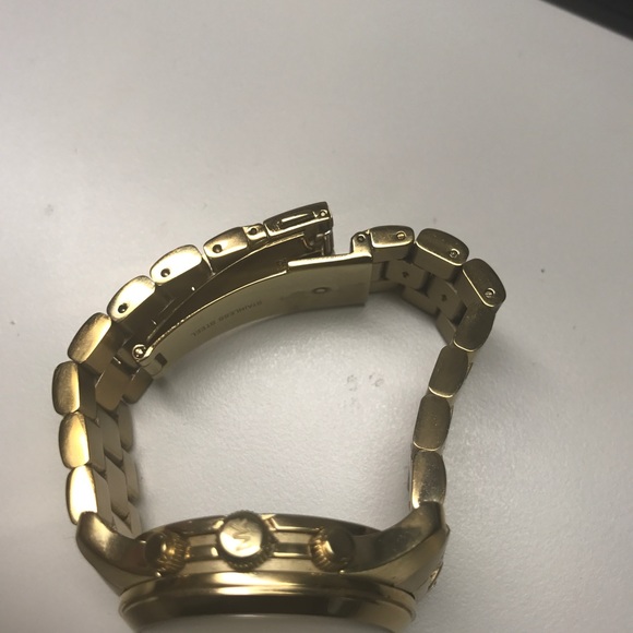 Michael Kors Watch - Picture 3 of 8